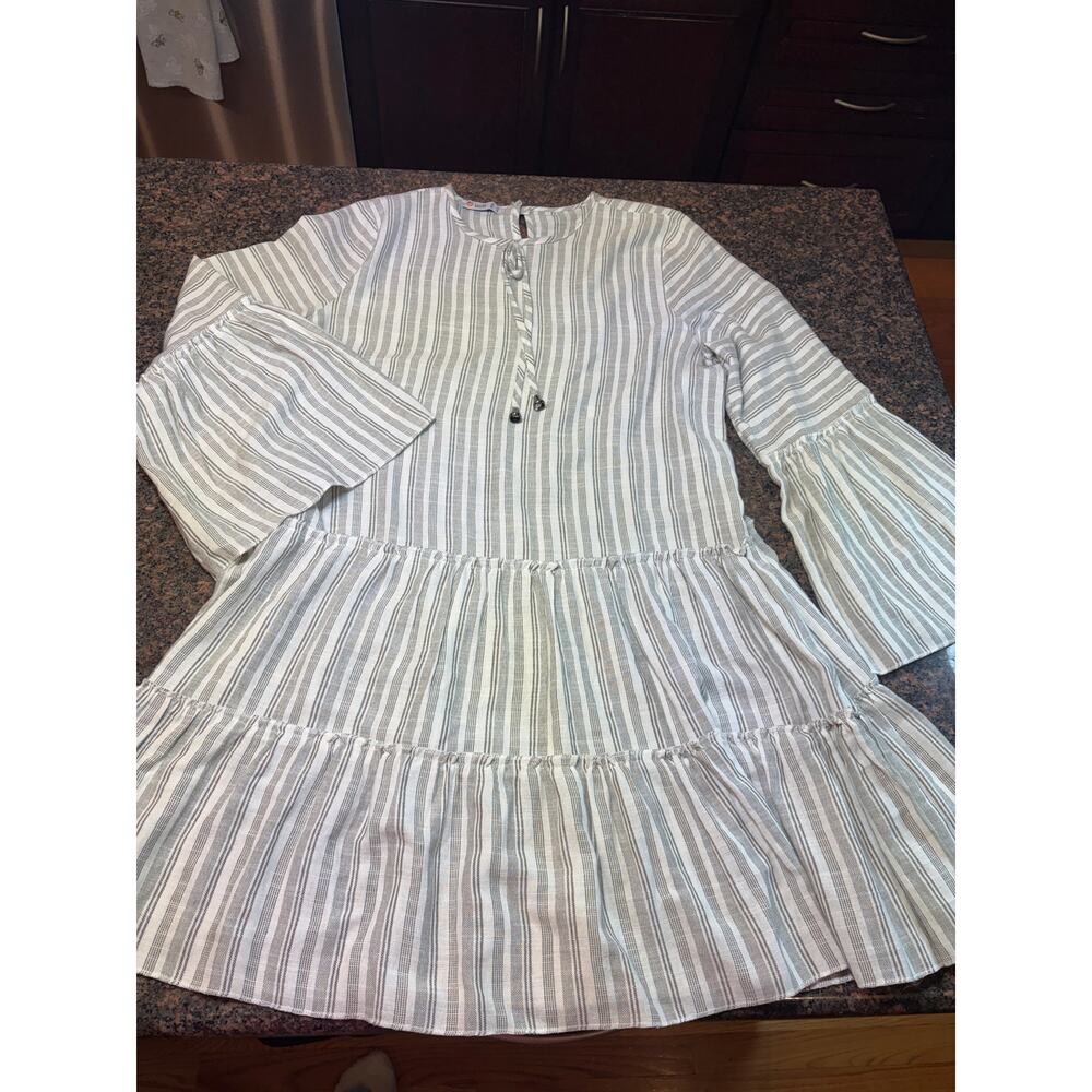 Tavin Cream & Black Striped Tiered Ruffle Dress Size 12 Excellent Cond